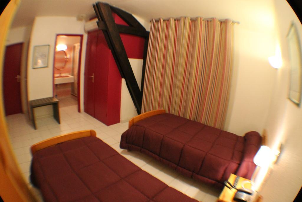 Hotel De La Pomme De Pin Vieux-Boucau-les-Bains Room photo