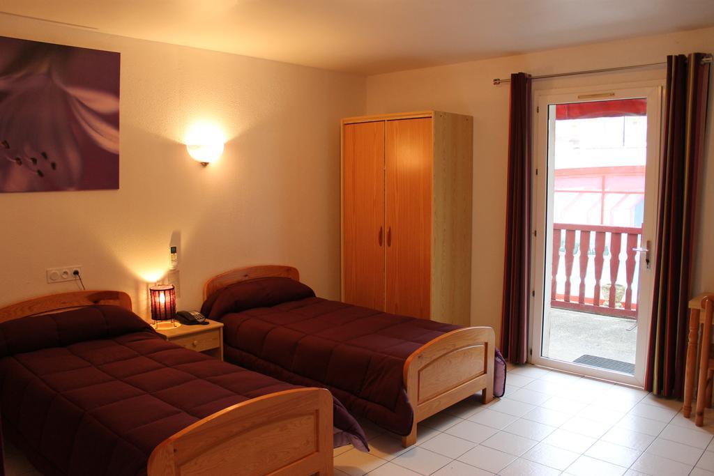 Hotel De La Pomme De Pin Vieux-Boucau-les-Bains Room photo